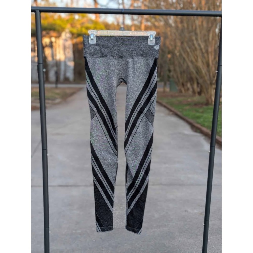 Pure Barre Gray Black Seamless Leggings M High Waist Workout Yoga Activewear
